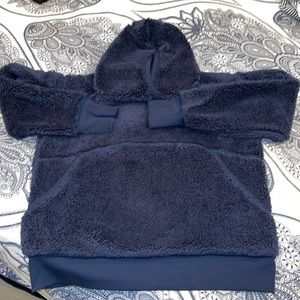 NWT! Reversible eclipse Sherpa hoodie w/ kangaroo pocket SOFTEST fabric on earth